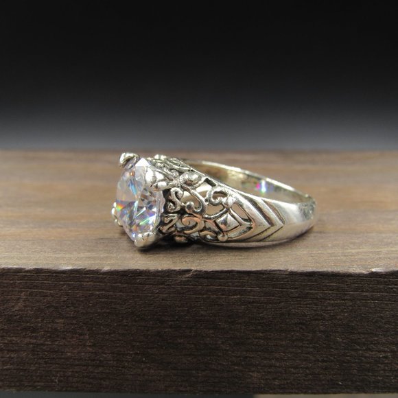 Size 6.75 Sterling Large Clear Cubic Zirconia Ring - Picture 3 of 9